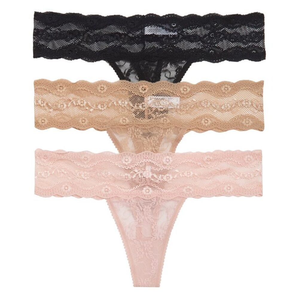 B.Tempt'd By Wacoal Womens  Lace Kiss Thong Panty Pack